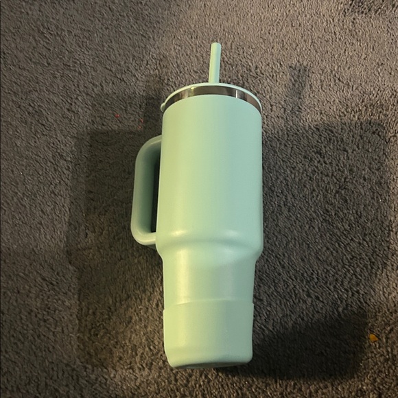 Hydro Flask Mint Green 40oz Tumbler with Boot - Picture 5 of 6